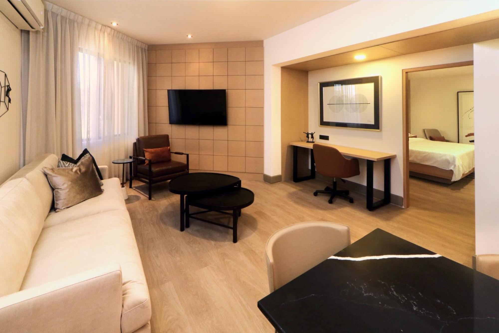 Holiday Inn Tijuana Zona Rio, an IHG Hotel Bagian luar foto