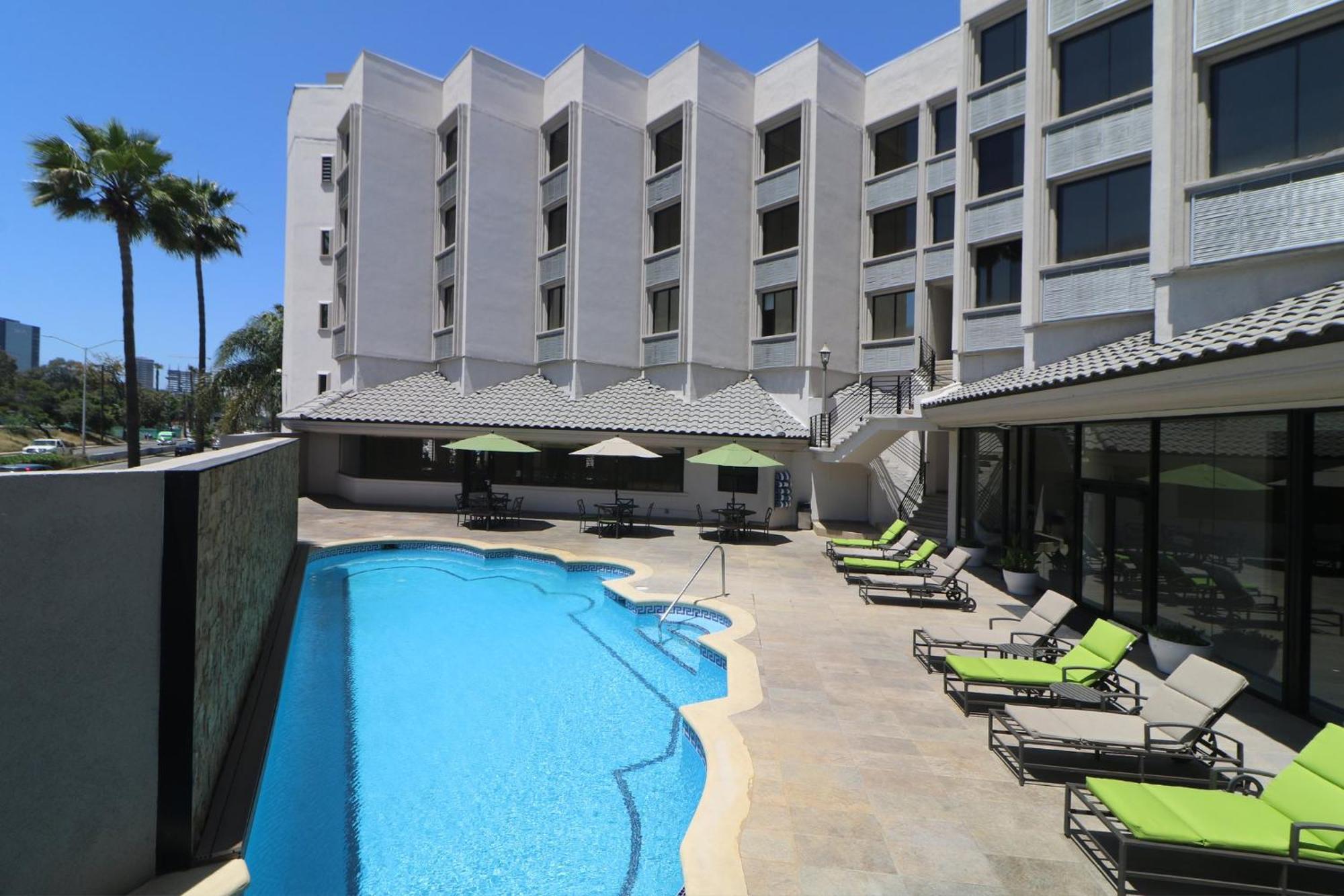Holiday Inn Tijuana Zona Rio, an IHG Hotel Bagian luar foto