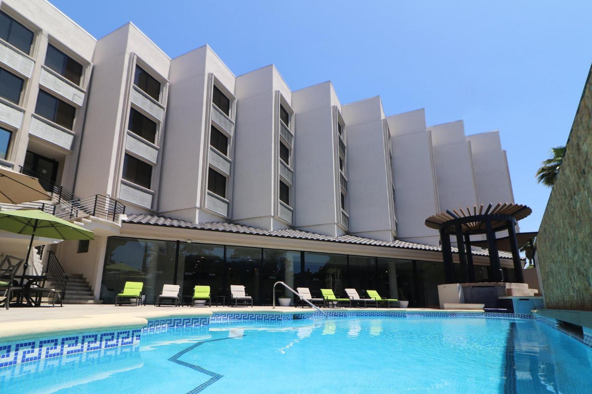 Holiday Inn Tijuana Zona Rio, an IHG Hotel Bagian luar foto
