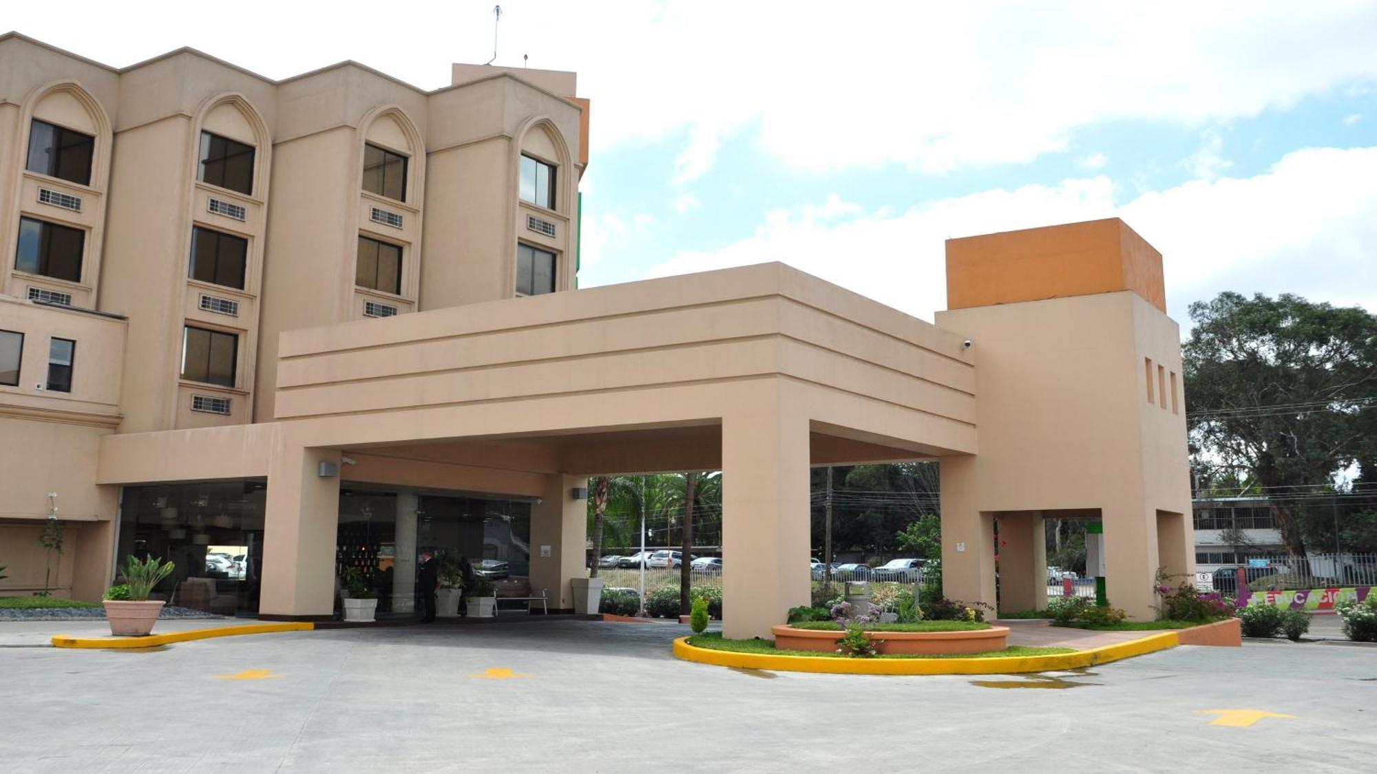 Holiday Inn Tijuana Zona Rio, an IHG Hotel Bagian luar foto