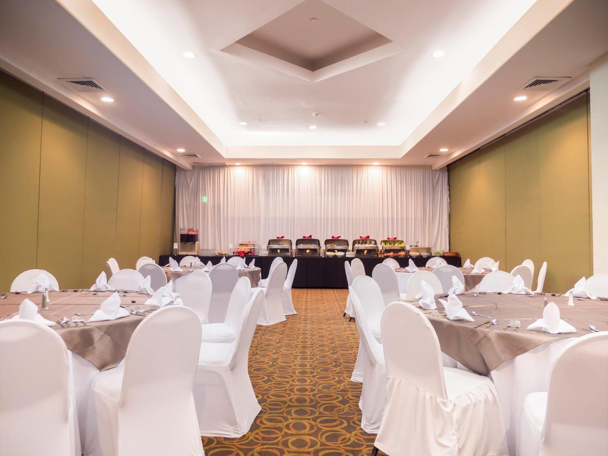 Holiday Inn Tijuana Zona Rio, an IHG Hotel Bagian luar foto